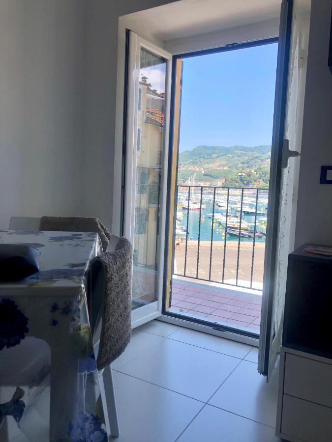 Il Mare Di Cecy - Splendido Appartamento Lerici Bagian luar foto