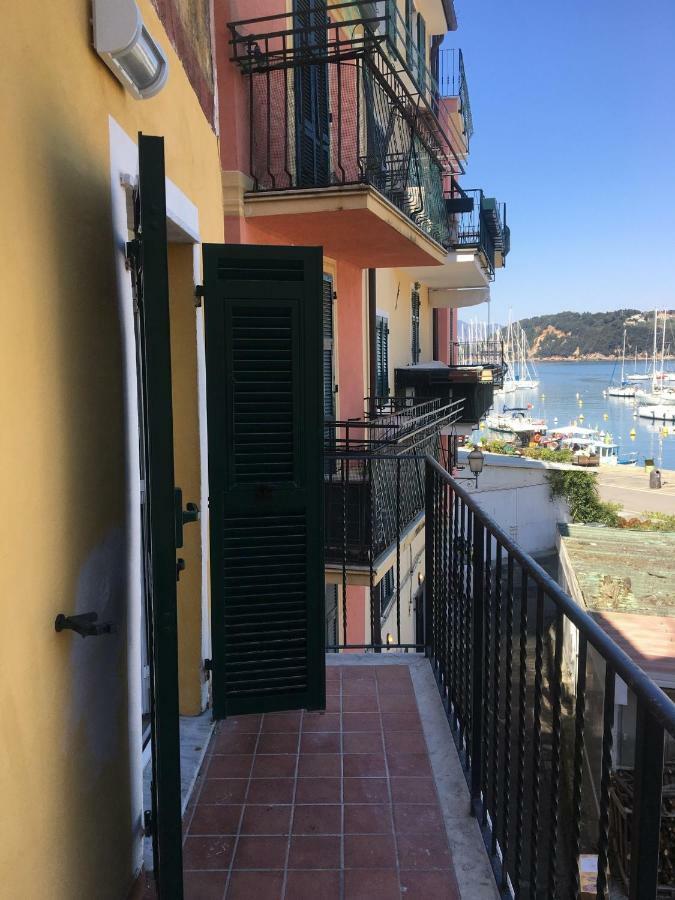 Il Mare Di Cecy - Splendido Appartamento Lerici Bagian luar foto